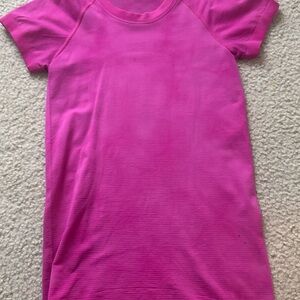 Lululemon discontinued tye dye Pink Short Sleeve Shirt